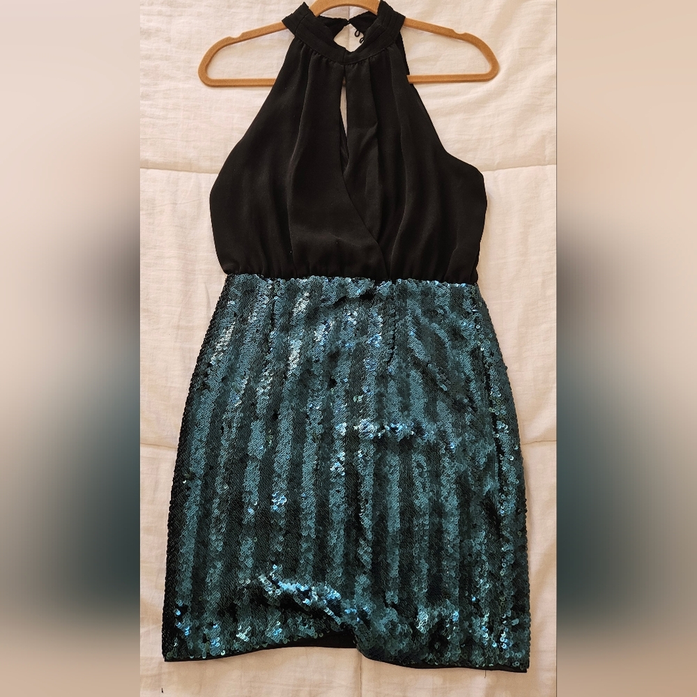 Forever 21 Black And Seqins Cocktail Dress.        #115